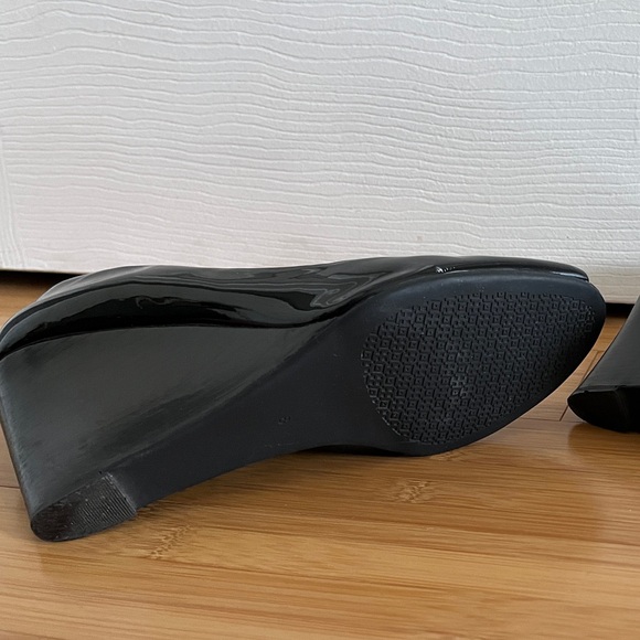 Tory Burch Jade 85mm peep toe wedge - Picture 6 of 9